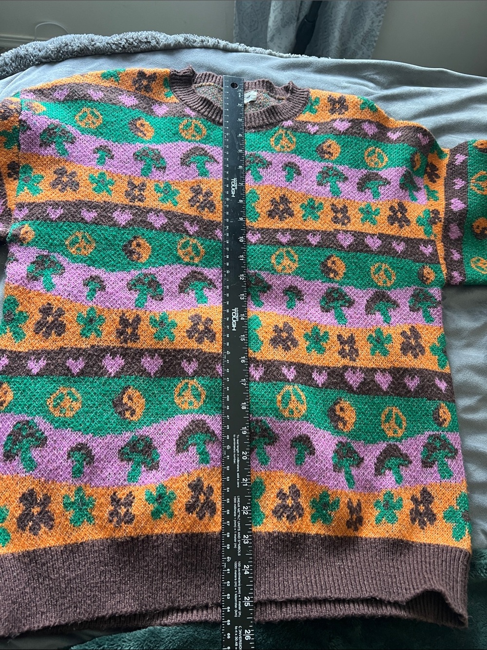 Retro Pattern Crew Neck Sweater - Green, Lavender & Orange - Picture 5 of 8